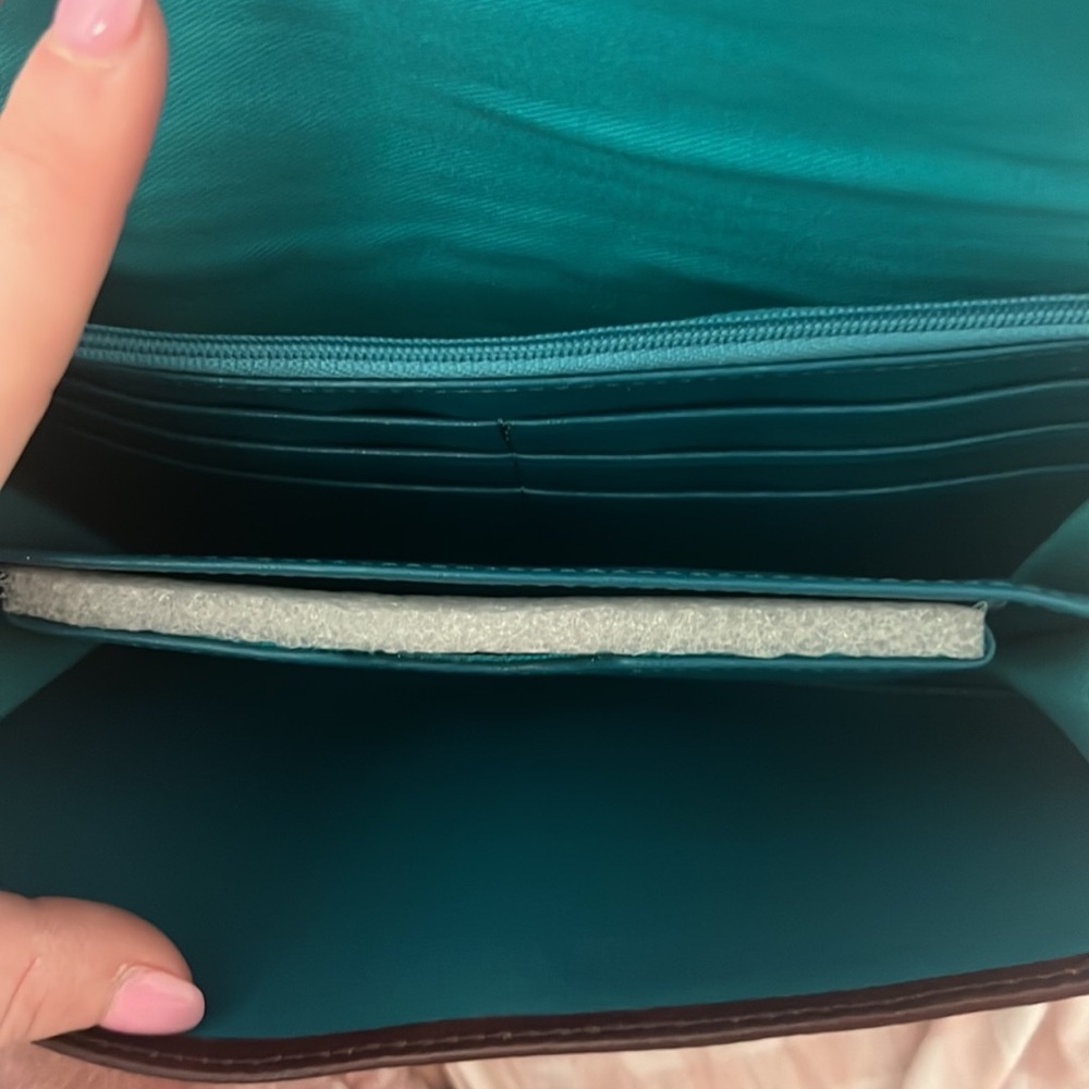 Fossil Wallet - Picture 10 of 10